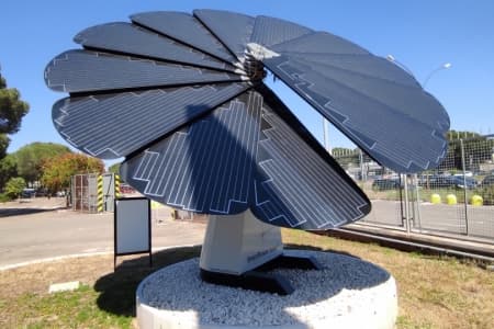 A Smart Flower to generate clean energy in manufacturing facilities