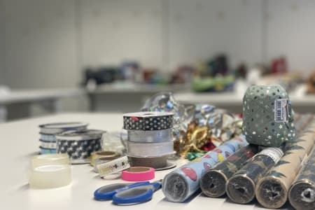 Giving Back - AmCham EU donates over 90 boxes to the Shoe-Box project 2023